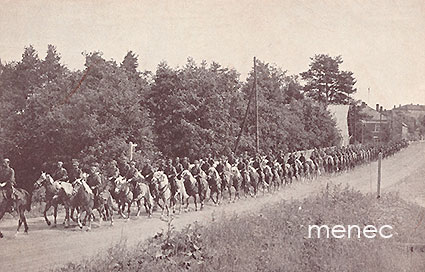 Ratsuväki marssilla 