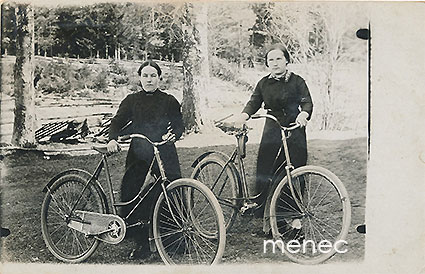 Pyöräilijöitä 1920-luvulla, Phoenix-pyörä 