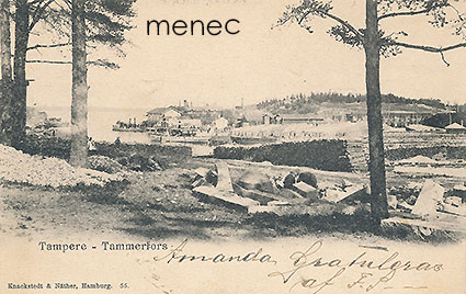 Tampere, satamaa, suuri hirsivarasto ja poika uunilla 