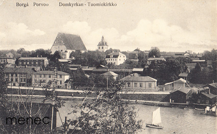 Porvoo, tuomiokirkko ja veneilijöitä 