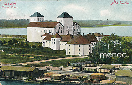 Turku, linna, rantamakasiineja ja junavaunuja 