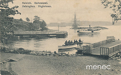 Helsinki, Korkeasaari, höyrylaiva, purjelaiva ja veneitä laiturilla 