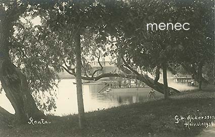 Heinola, ranta, ihmisiä laiturilla 
