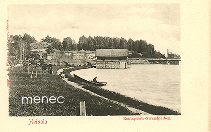 Heinola, Rantapuisto, mies veneessä 
