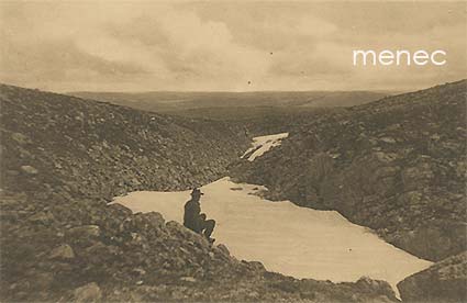 Ounastunturi, mies maisemassa 
