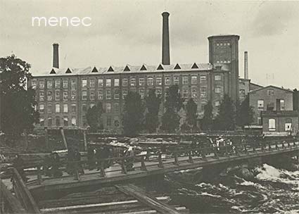Tampere, työmatkalla 'Pikkusillalla' yli Tammerkosken yläjuoksun, 1890-luku 