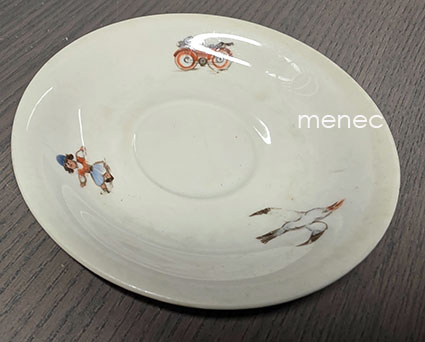 Lastenlautanen, Arabia 