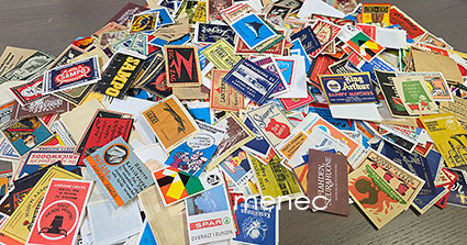 Sekalaisia tikkuetikettejä, yli 1000 kpl 