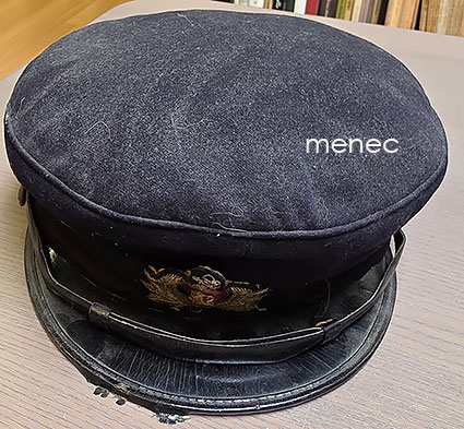 Suomen laivaston vanha upseerinlakki 