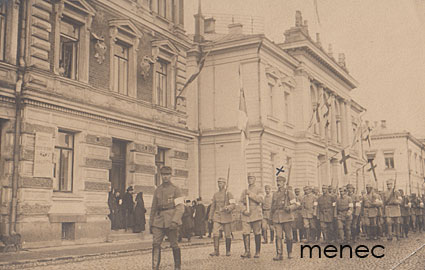Suojeluskuntaparaati 