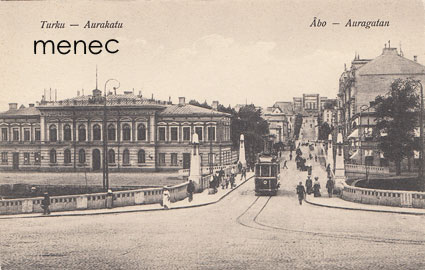 Turku, Aurakatu, raitiovaunu sillalla 