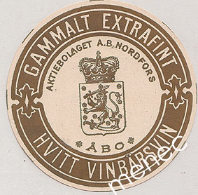 Gammalt extrafint hvitt vinbärsvin 